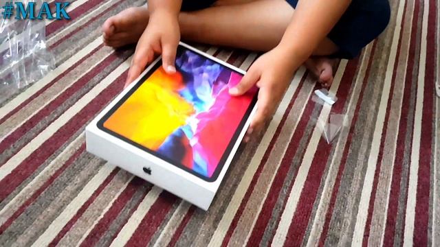 Buying iPad Pro For 10 Year Old Kid ? || iPad Pro 2020 ? смотреть онлайн