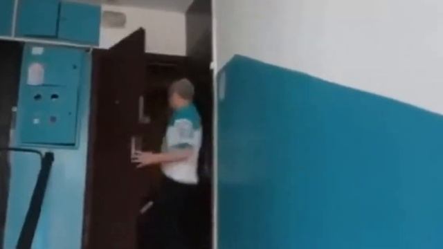 ......словно лестница в небеса...(Видео приколы) смотреть онлайн