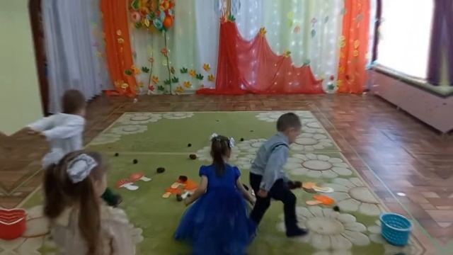 Праздник Осени во 2 младшей группе? смотреть онлайн