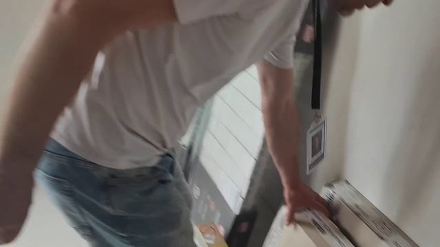 Встретили НАШЕГО ПОДПИСЧИКА С ЯЛТЫ / РЕМОНТ УСКОРЯЕТСЯ / ДОБАВИЛИ ПРОРАБА / ЧТО С КВАРТИРОЙ СЕЙЧАС смотреть онлайн