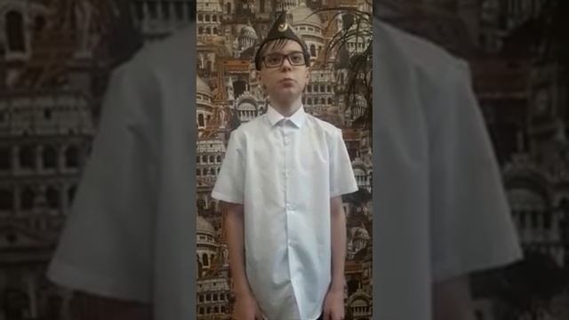 Арапов Владлен читает стихотворение Анатолия Жигулина "Поле боя" смотреть онлайн