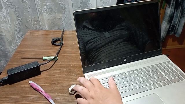 Ноутбук HP Pavilion 15-ck000 - убрать пыль, поставить систему, поставить драйвера, работоспособност смотреть онлайн