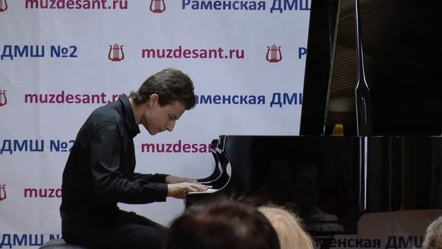 Л. Бетховен Соната № 21, Ф. Шопен - Этюды: ор 10, №9 и ор.25, № 1 смотреть онлайн