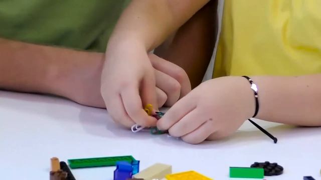 ПОДЕЛКИ ИЗ ЛЕГО DIY Подставка для ручек своими руками Lego Secret смотреть онлайн