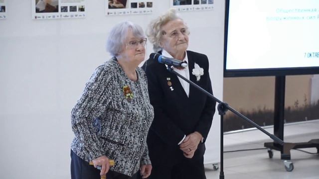 "Жители блокадного Ленинграда": Елена Сергеевна Тихомирова и Людмила Дмитриевна Шмакова смотреть онлайн
