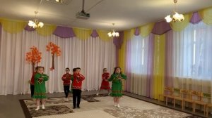 старшая группа ДС 21 Удмуртский танец