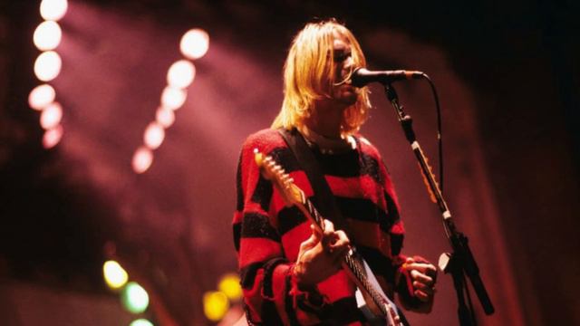 ¿Kurt Cobain COMPRÓ el suéter de Freddy Kruger? | ¿CÓMO llegó a sus manos?. смотреть онлайн