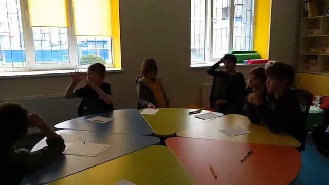 ТРИЗ, відкрити задачі, розв'язує молодша група дитячої інжинірингової школи Brains&Hands смотреть онлайн
