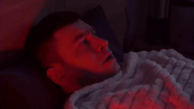 КОРОЧЕ ГОВОРЯ, СОННЫЙ ПАРАЛИЧ смотреть онлайн