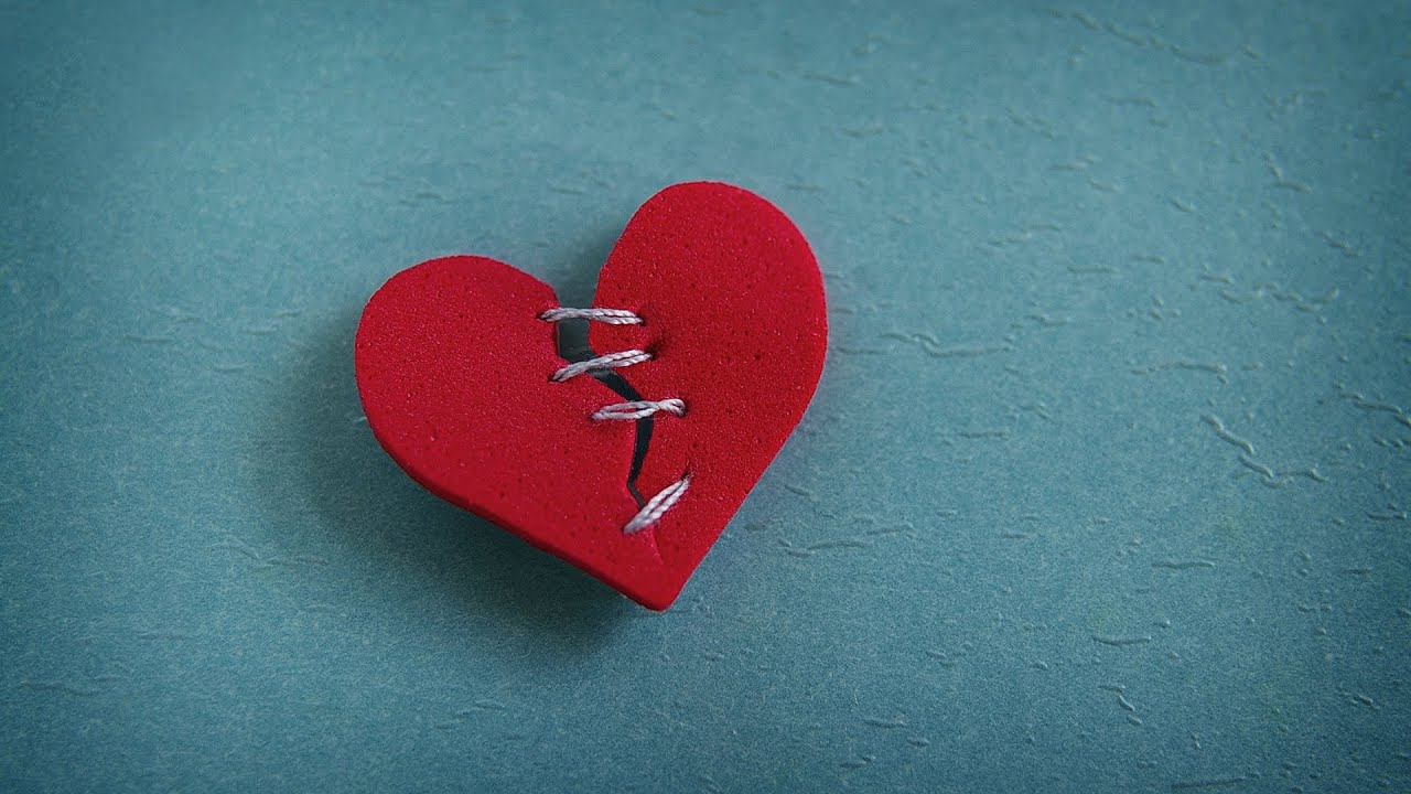 Давай начнём с тобой сначала. Парень исполняет песню-рэп для любимой девушки в качестве извинения. смотреть онлайн