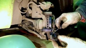 Замена колодок на Geely MK, Cross