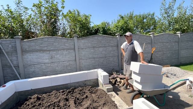 Началась стройка! Приехал Виталик! Самвелу мало места! Хотят сносить забор