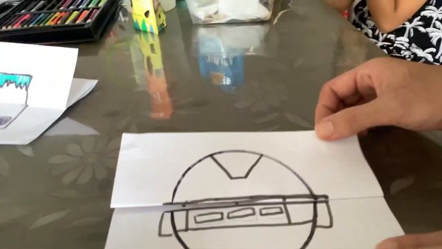 Baby Yoda folding￼ смотреть онлайн