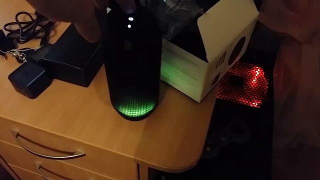 JBL Pulse смотреть онлайн