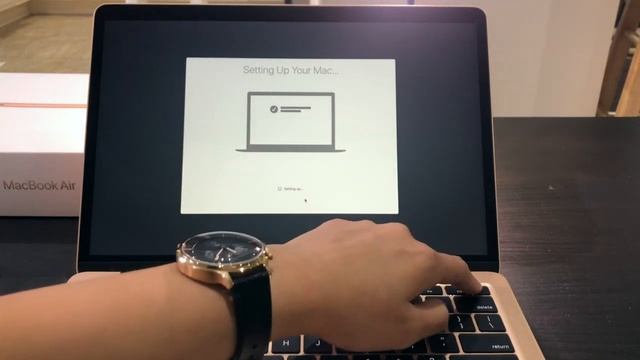 Unboxing a Brand New MacBook Air - Rose Gold !! смотреть онлайн