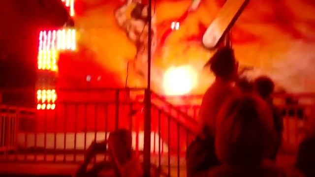 В Кургане день города я каталас на карусели и я сижу с края смотреть онлайн