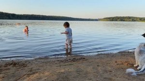 влог: МАША ПЕРВЫЙ РАЗ НА ОЗЕРЕ С КОТОМ КЕВИНОМ