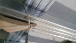 Выравнивание профилей при монтаже потолка ГКЛ