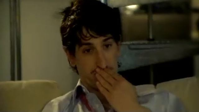 Классный способ избавить от девушки, когда хочется посмотреть футбол смотреть онлайн