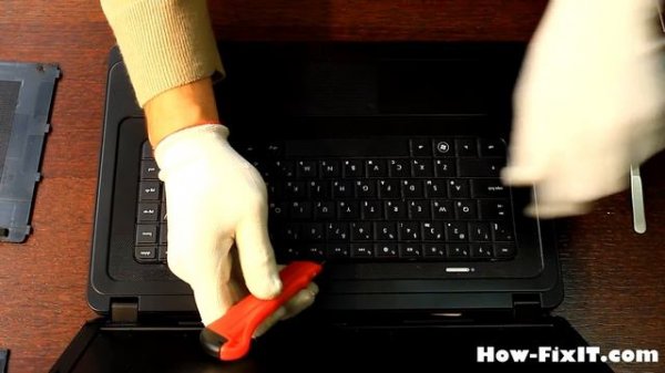 How to replace keyboard on HP Compaq Presario CQ57 laptop
