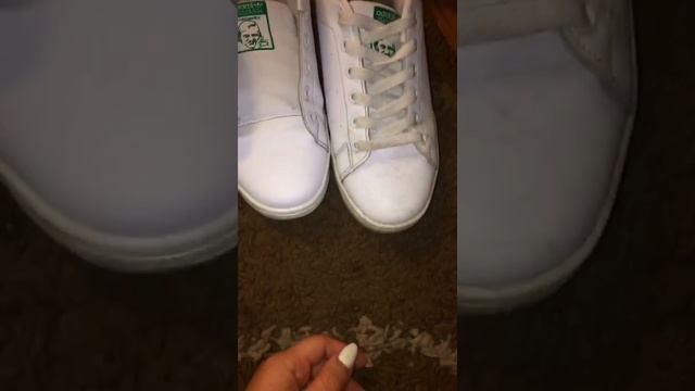 Как легко почистить белые кеды и ковёр? Салфетки Гринвей смотреть онлайн