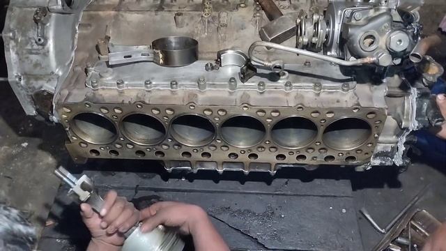 Full Assembly of an Old Nissan UD FE6 PKD411 24Valve Diesel Engine | Truck Care TV смотреть онлайн