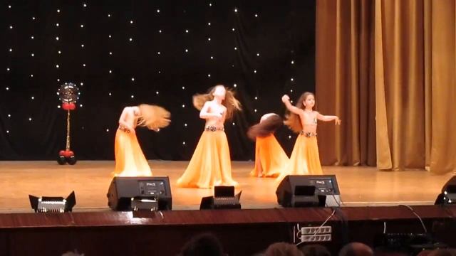 Танец живота Восточный танец Табла – зажигательные Барабаны / Oriental belly dance dance Tabla смотреть онлайн