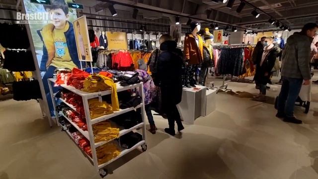 Магазин одежды Sinsay (СинСэй) открылся в Бресте в ЦУМе