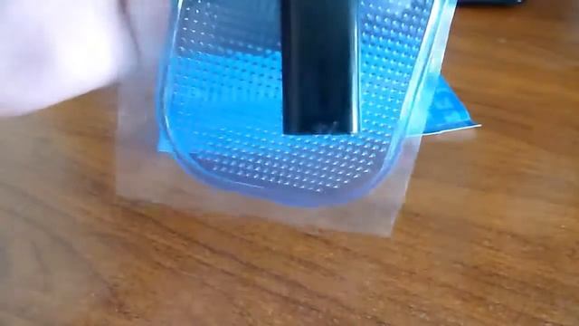 Липкий коврик в машину Magic Sticky Anti Slip Car Pad Holder смотреть онлайн
