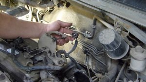 Toyota RAV4 2003г. Нет прогревочных оборотов,  Не работает холостой ход.