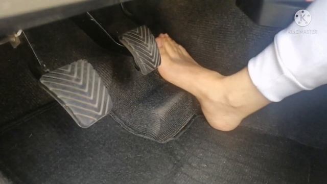 #87 Barefoot Revving