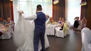 Танец жениха и невесты