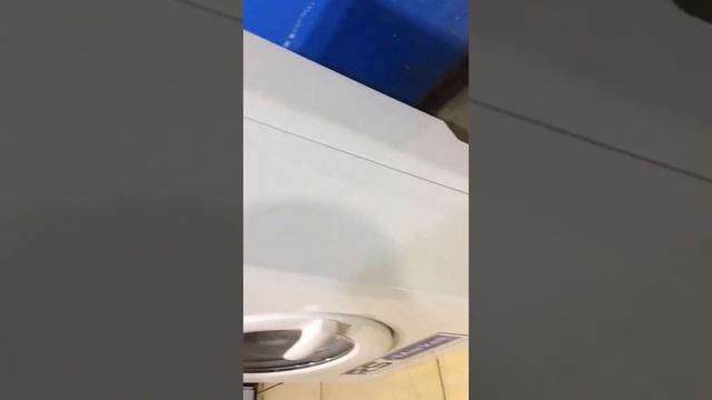 Стиральная машина Electrolux EWS1020 смотреть онлайн