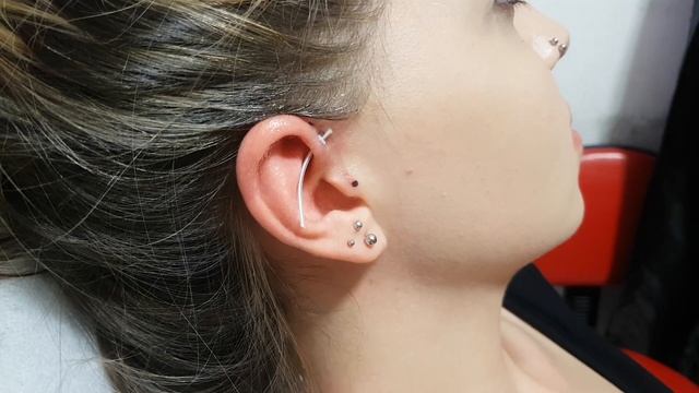 Forward Helix Piercing Delimi смотреть онлайн