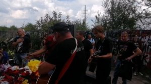 День рождения  Юрия Клинских (Хой) Могила Хоя.