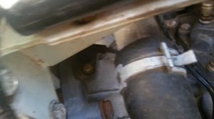 где находится датчик коленвала джили мк