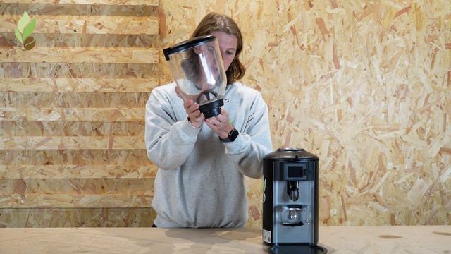 How To Remove The Hopper Of An Anfim P1 Coffee Grinder смотреть онлайн