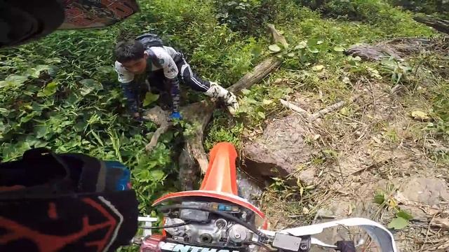 Enduro 90's Boy Hard Enduro EP1 Honda CRM250AR XLR250R смотреть онлайн