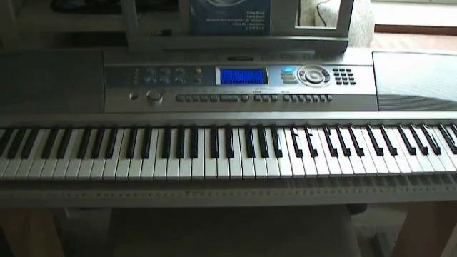 Yamaha DGX-200 Portable Grand Electronic Keyboard (2 of 2) смотреть онлайн