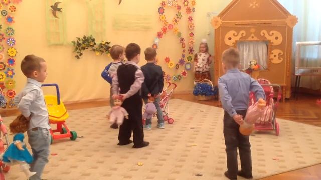 Танец с колясками