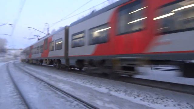 город уфа электричка ласточка едет с демы на север в черниковку.станция 1627 \гдк. 06 12 2022- 17:0 смотреть онлайн