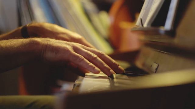 Beethoven Minuet in G смотреть онлайн