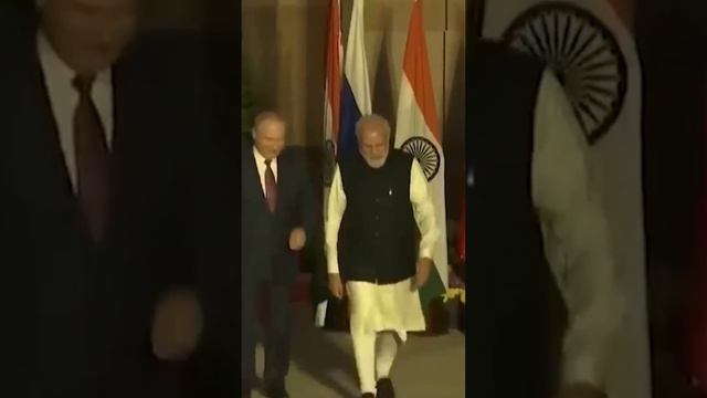 Крейсер Москву не спасли даже самые современные вертолёты смотреть онлайн