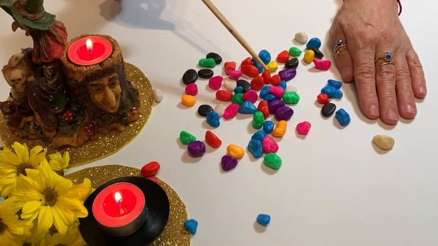 КТО У ТЕБЯ НА ПОРОГЕ? ?? гадание онлайн на камнях смотреть онлайн