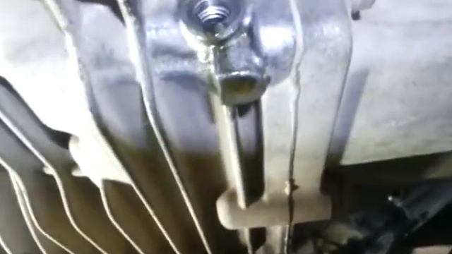 Tiguan 2.0 TSI. Замена масла в муфте Haldex-4 смотреть онлайн