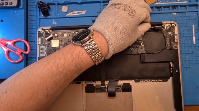 Macbook Air 2012  замена клавиатуры A1466