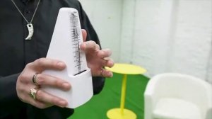 Кто последний выйдет из гипноза получит 5000$