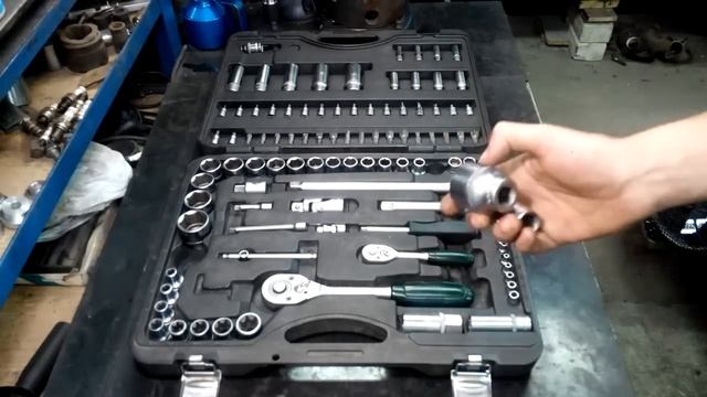 Честный обзор набора инструмента FORCE 41082 108 предметов от автослесаря смотреть онлайн