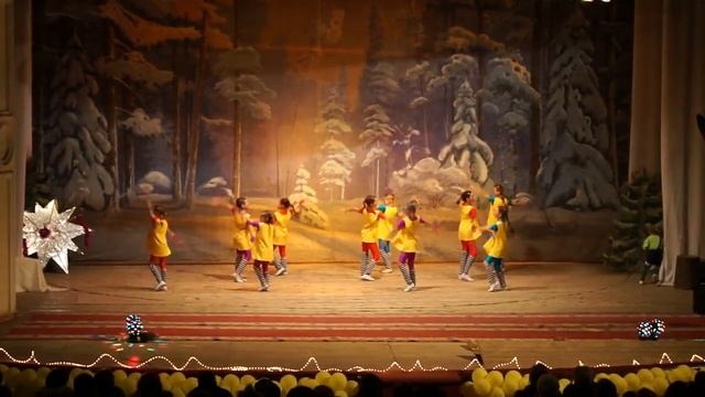Ансамбль "Улыбка" Дк им.Кирова г.Макеевка смотреть онлайн