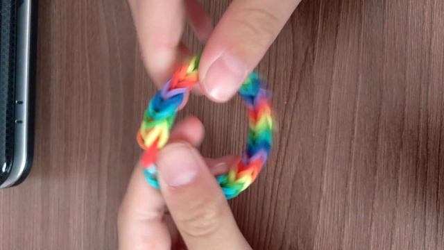 обзор на браслеты из резинок смотреть онлайн